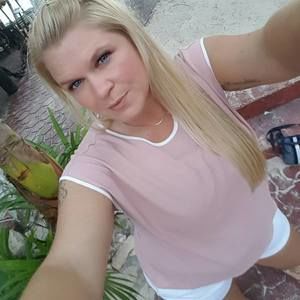 Meet your Posher, Lisa